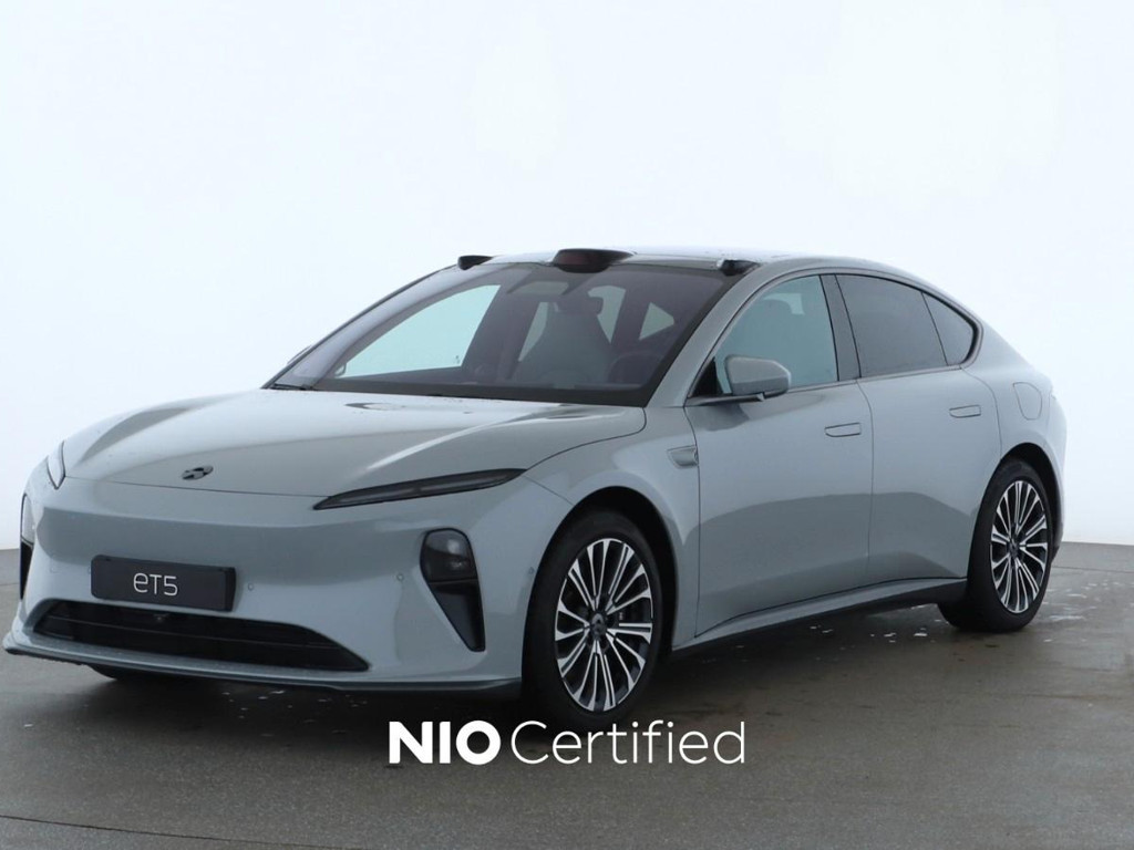 NIO ET5