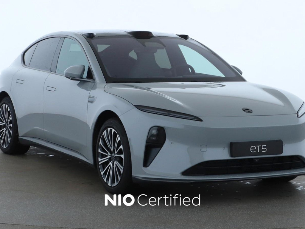 NIO ET5