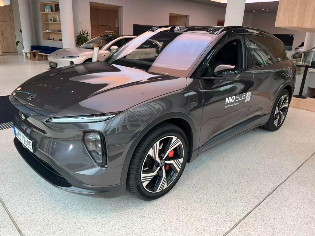 NIO EL6
