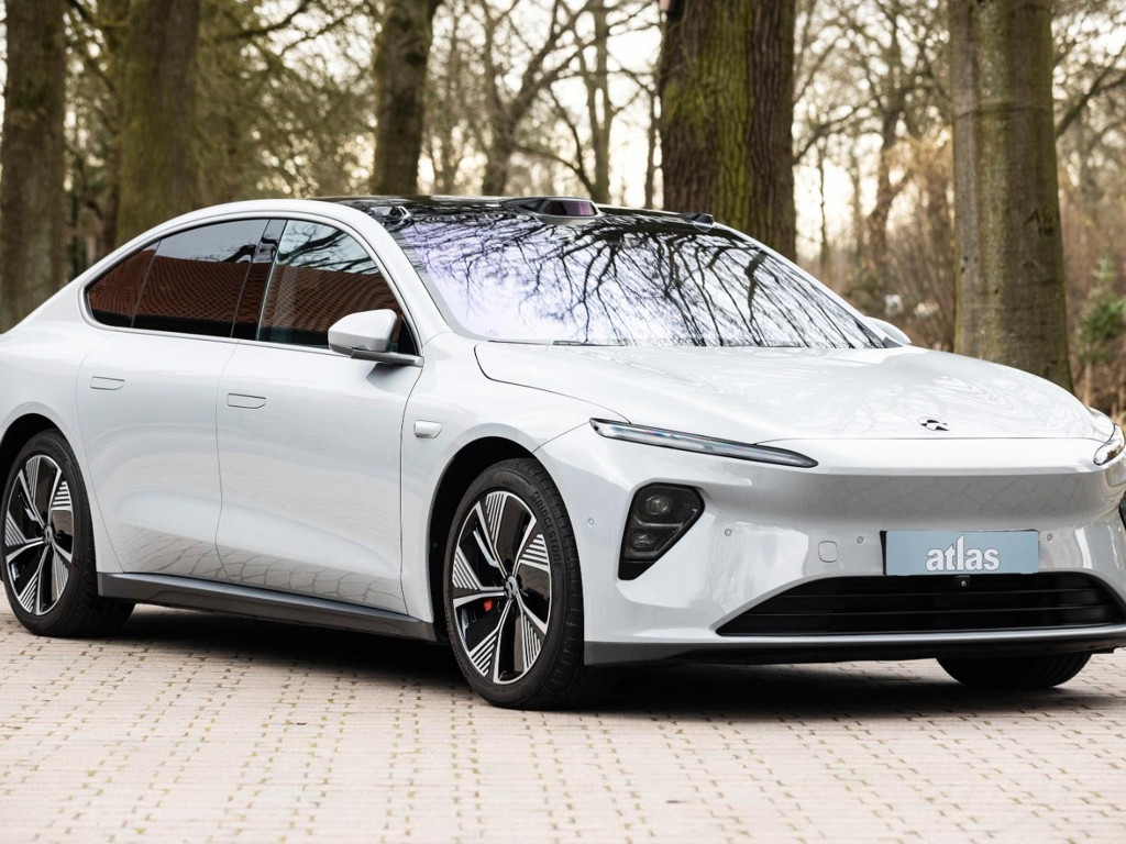 NIO ET7