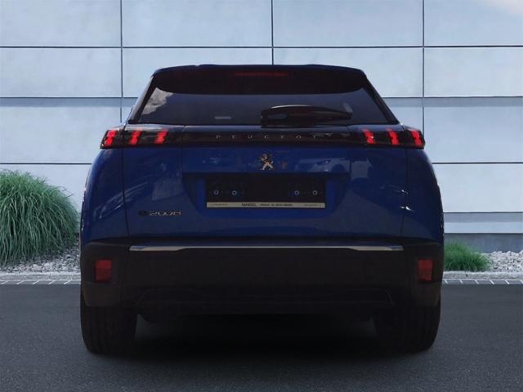 Peugeot e-2008