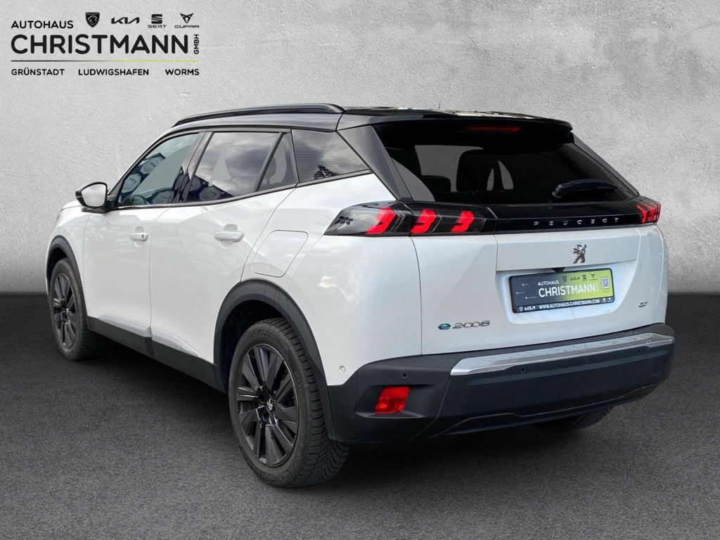 Peugeot e-2008