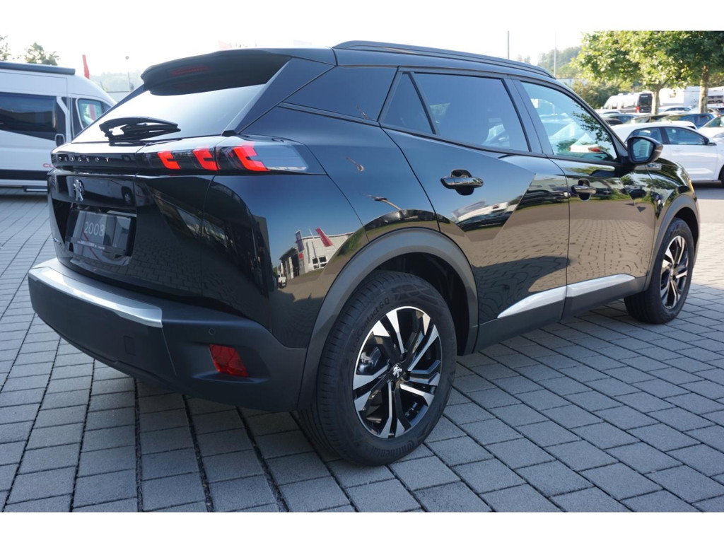 Peugeot e-2008