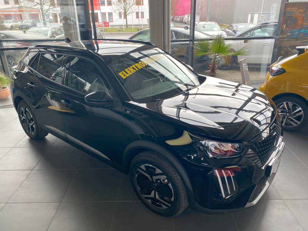 Peugeot e-2008