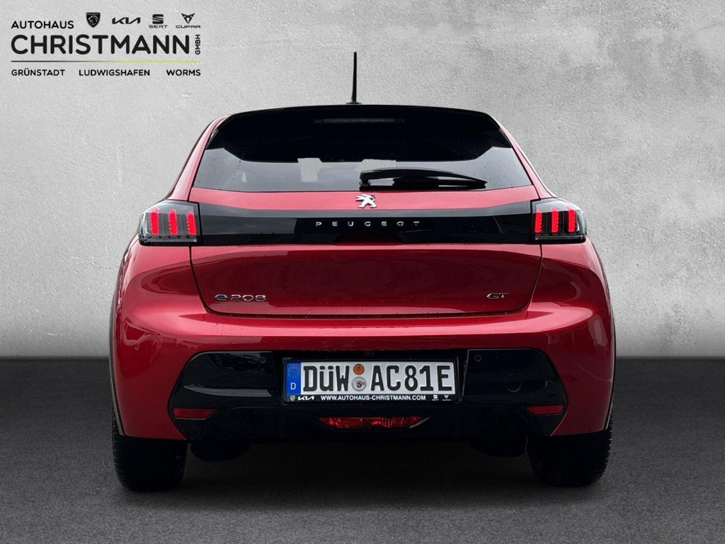 Peugeot e-208