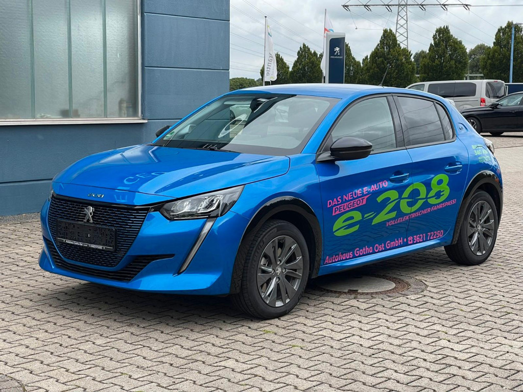 Peugeot e-208