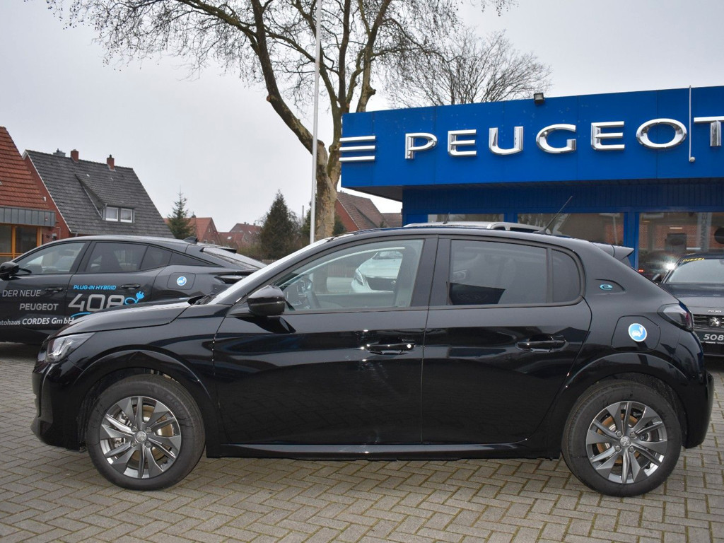 Peugeot e-208