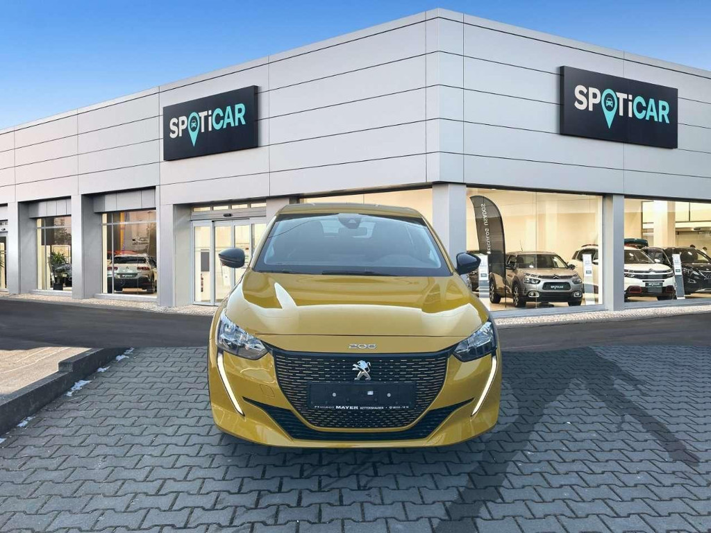 Peugeot e-208