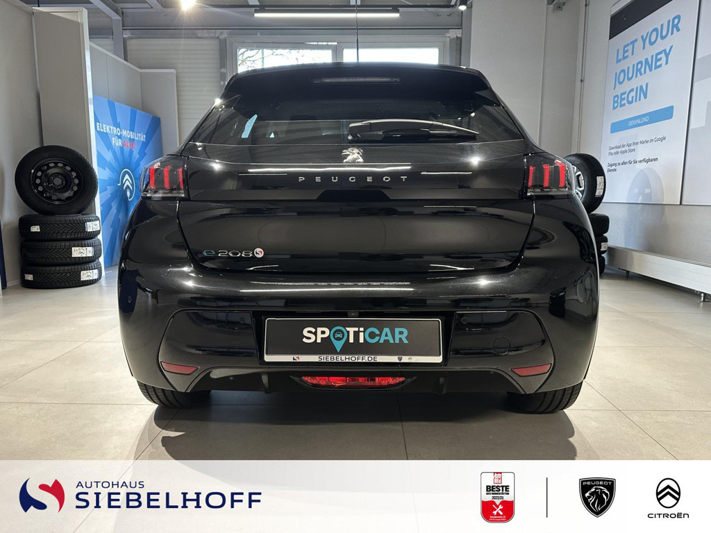 Peugeot e-208