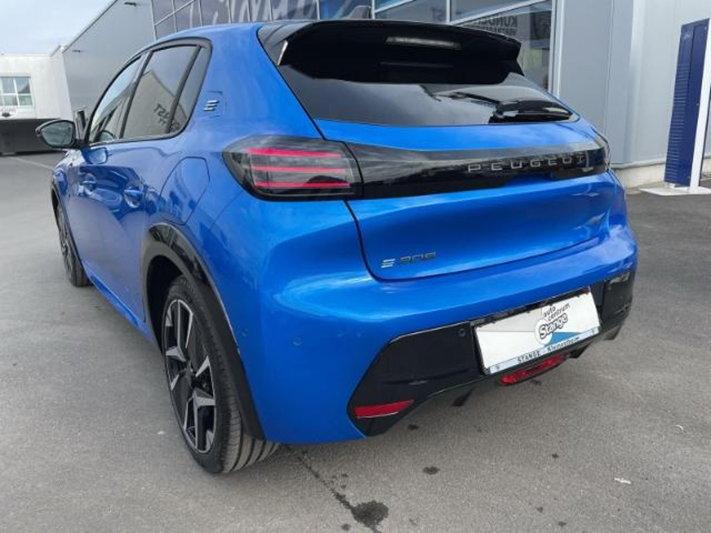 Peugeot e-208