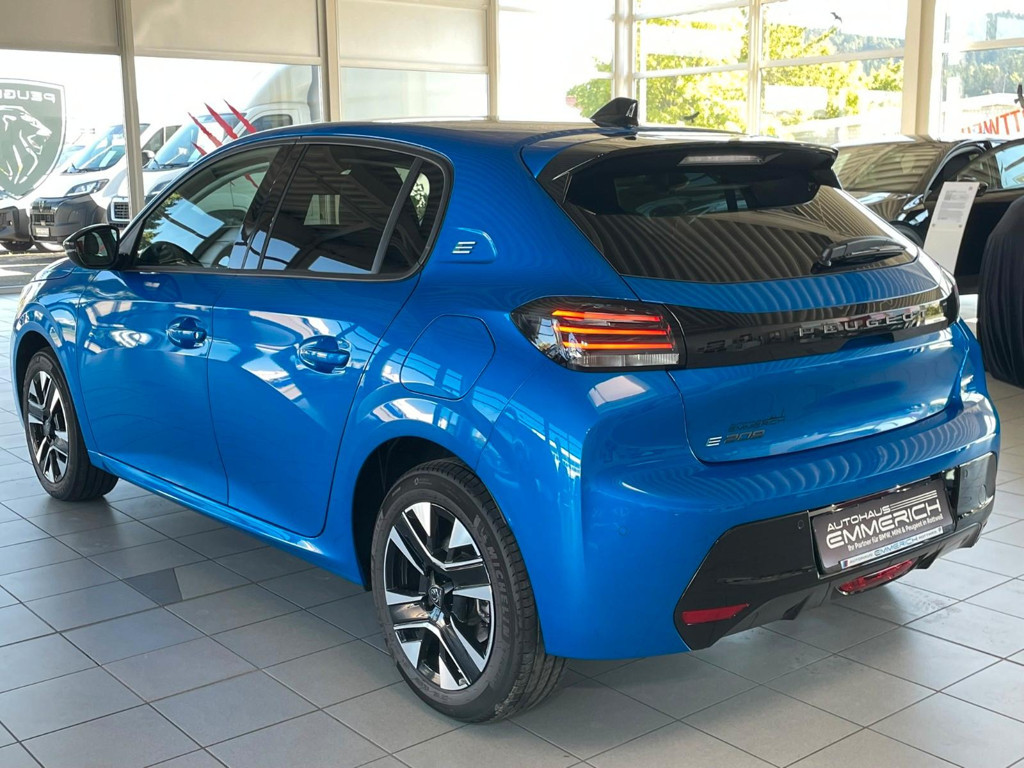 Peugeot e-208