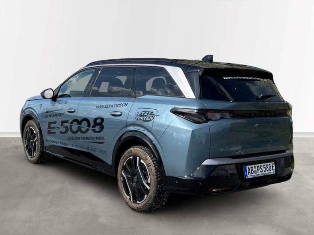 Peugeot E-5008