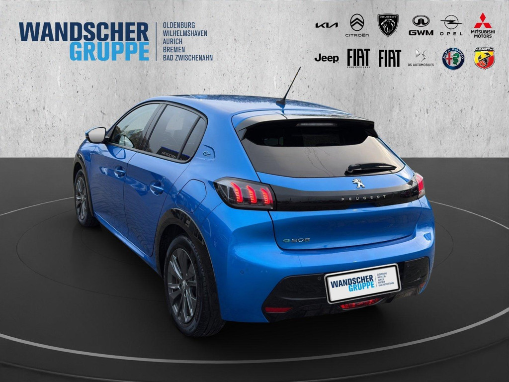 Peugeot e-208