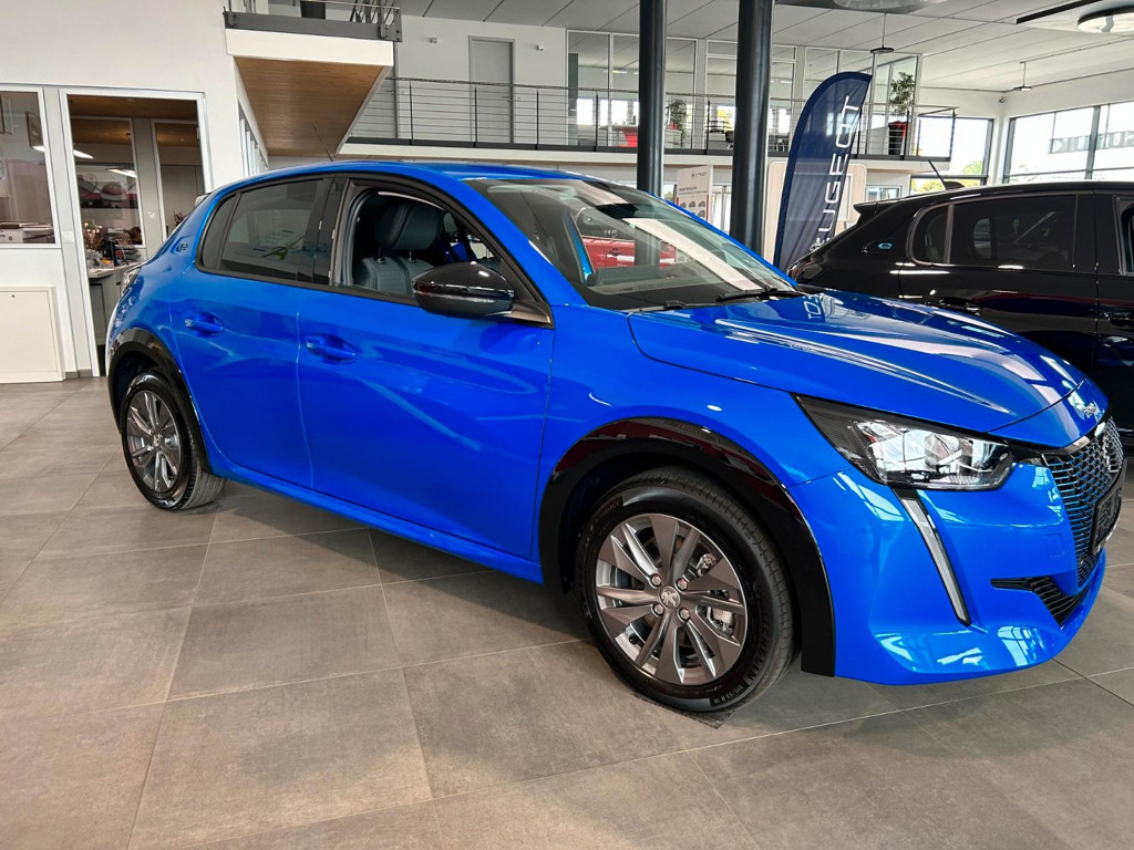 Peugeot e-208