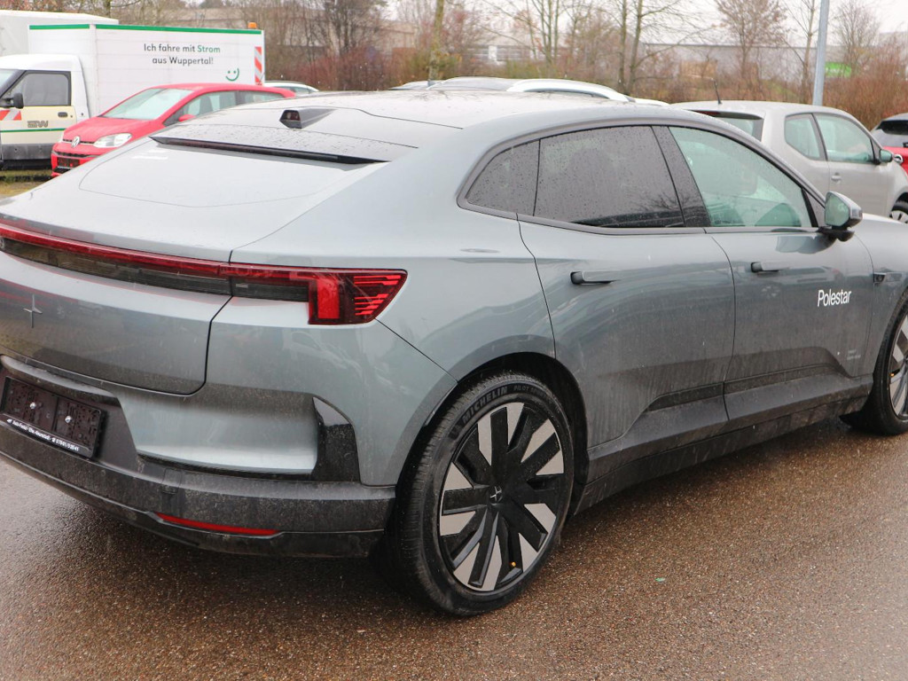 Polestar 4