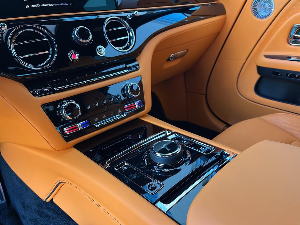 Rolls-Royce Spectre