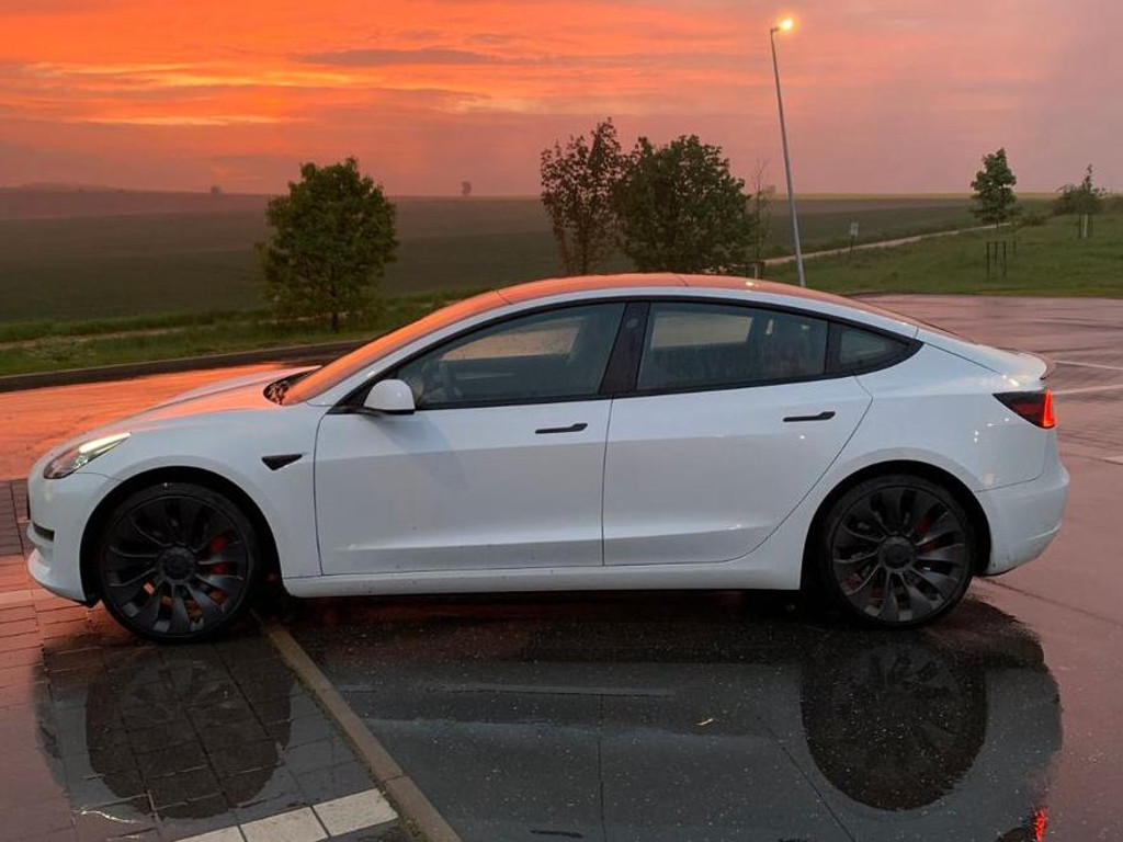 Tesla Model 3 2022 Elektrisch