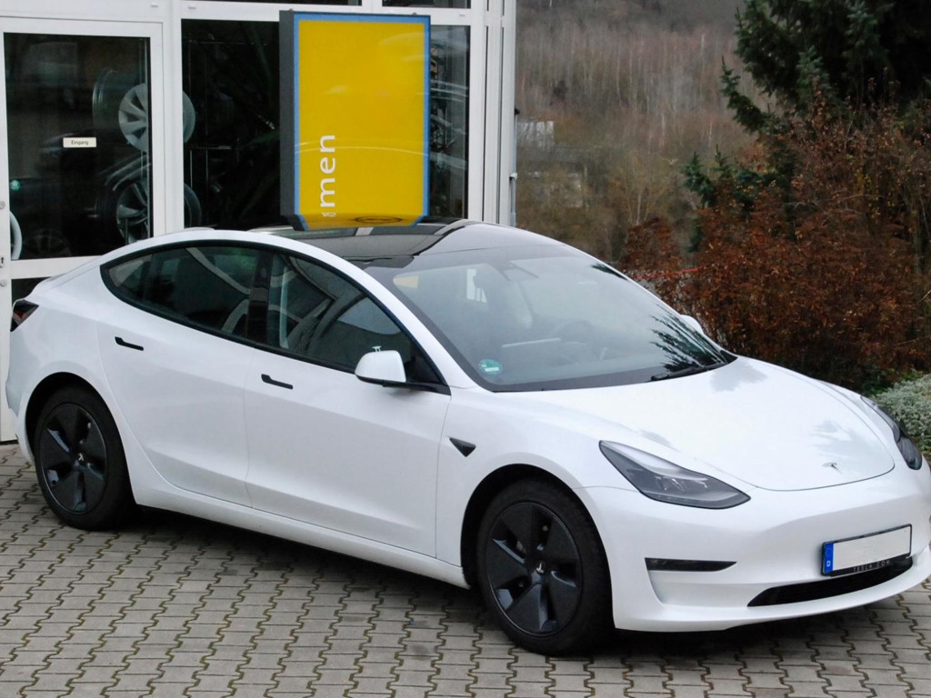 Tesla Model 3 2021 Elektrisch