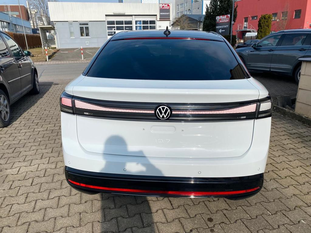 Volkswagen ID.7