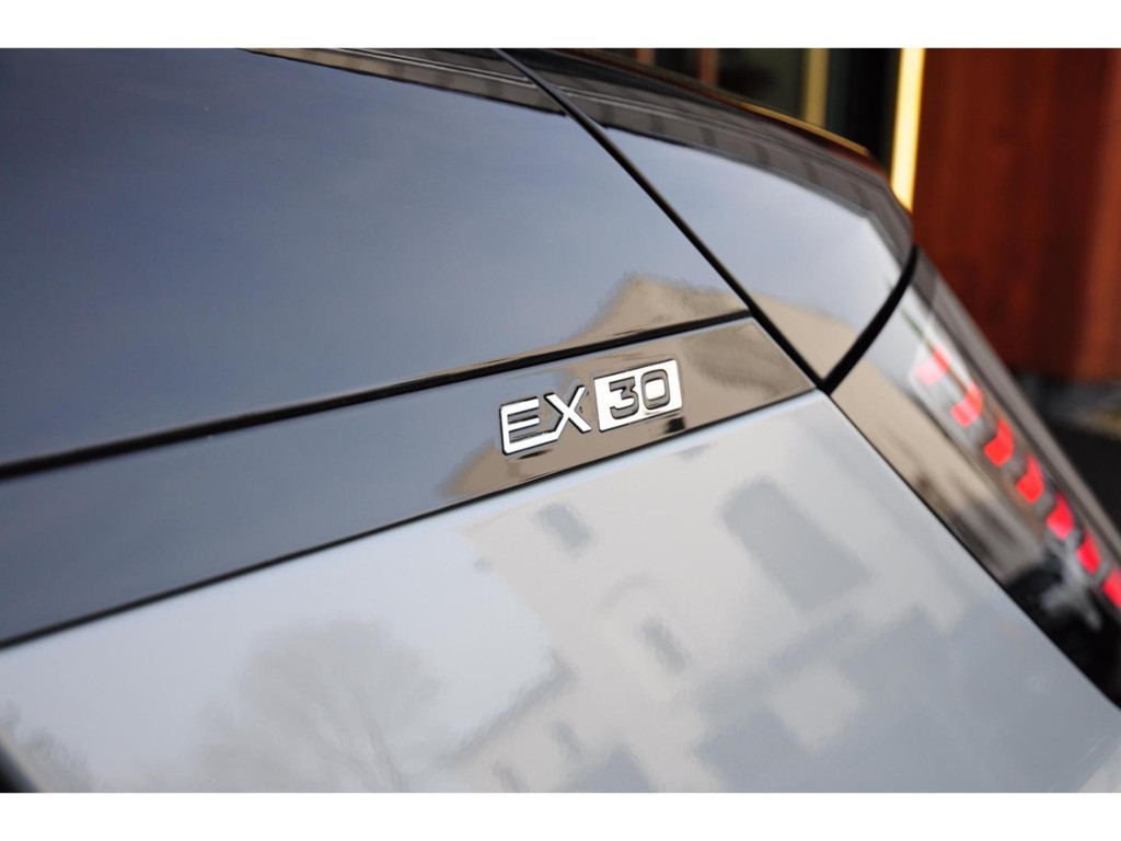 Volvo EX30