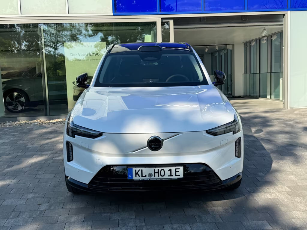 Volvo EX90