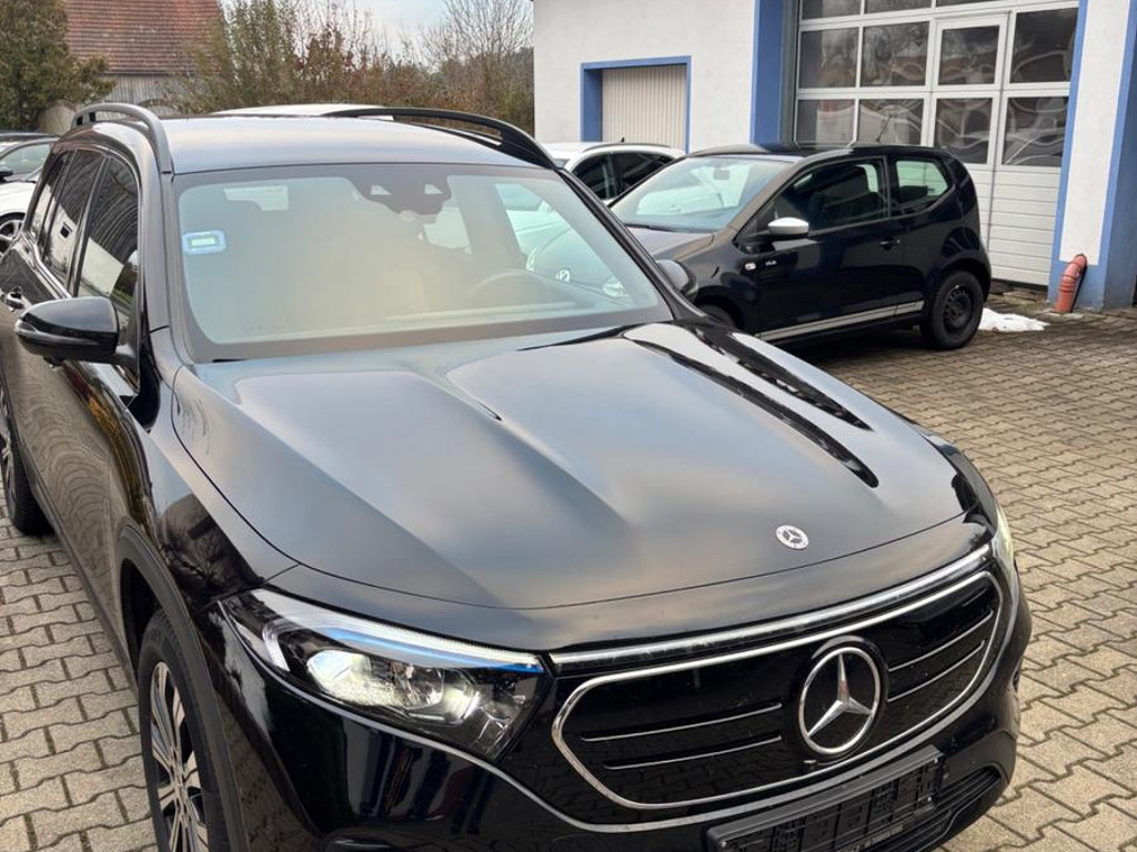 Mercedes-Benz EQB
