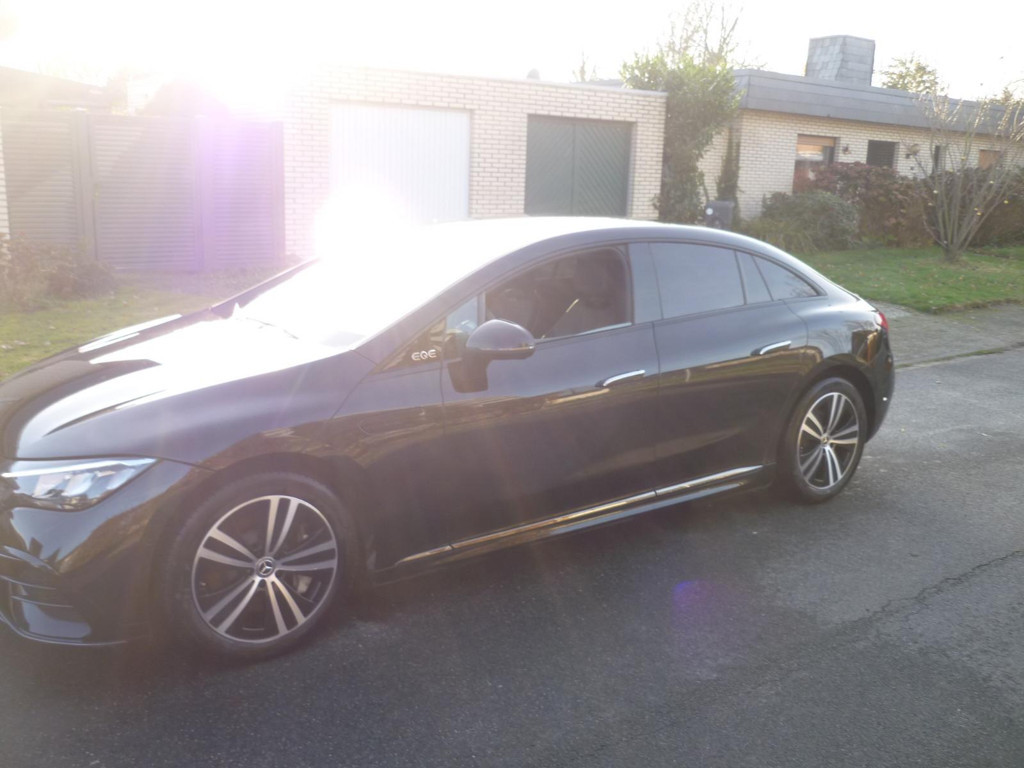Mercedes-Benz EQE