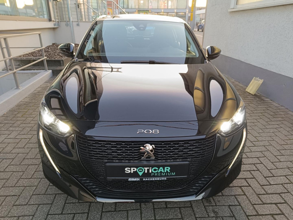 Peugeot e-208