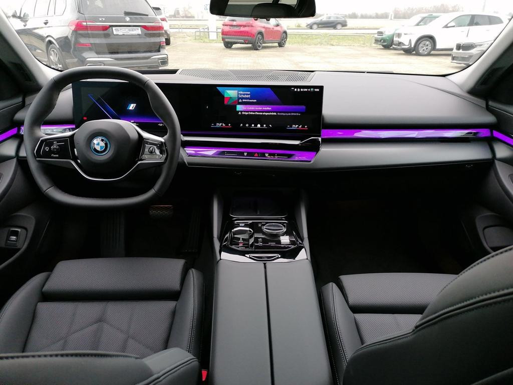 BMW i5