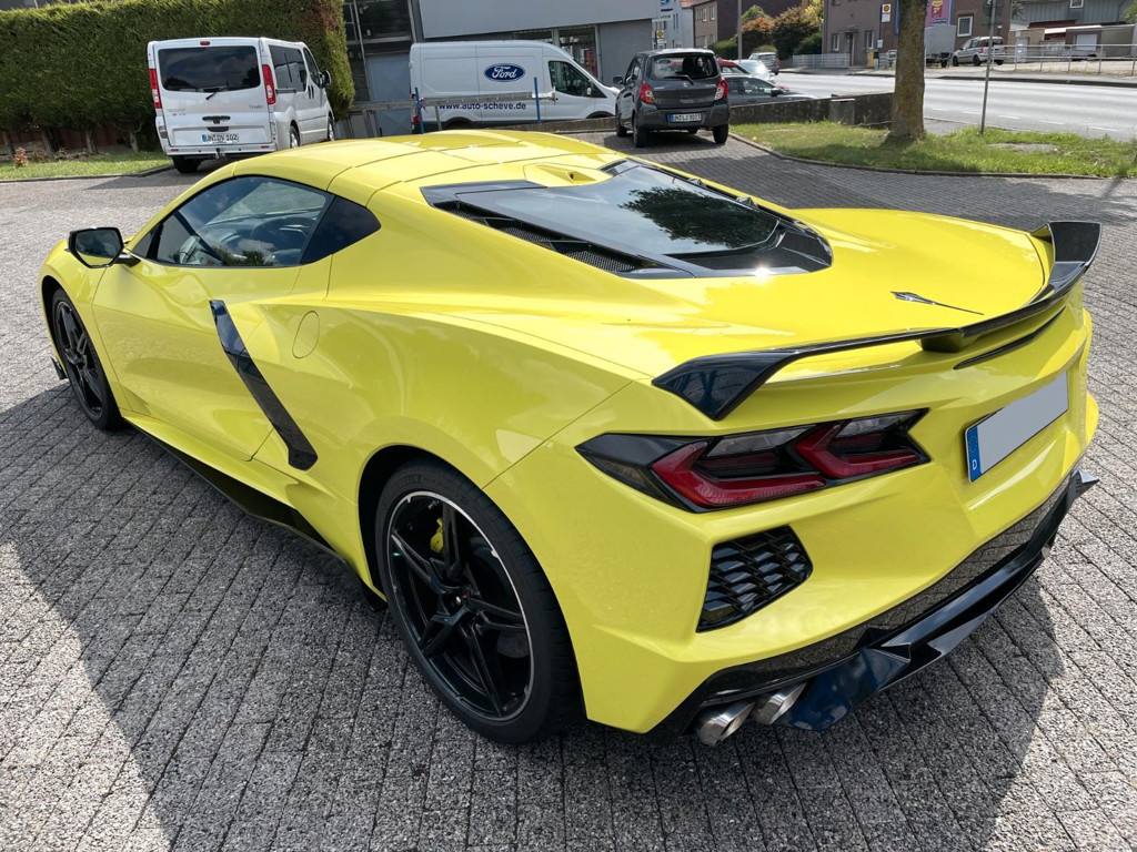 Corvette C8