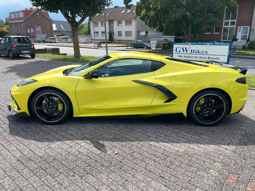 Corvette C8