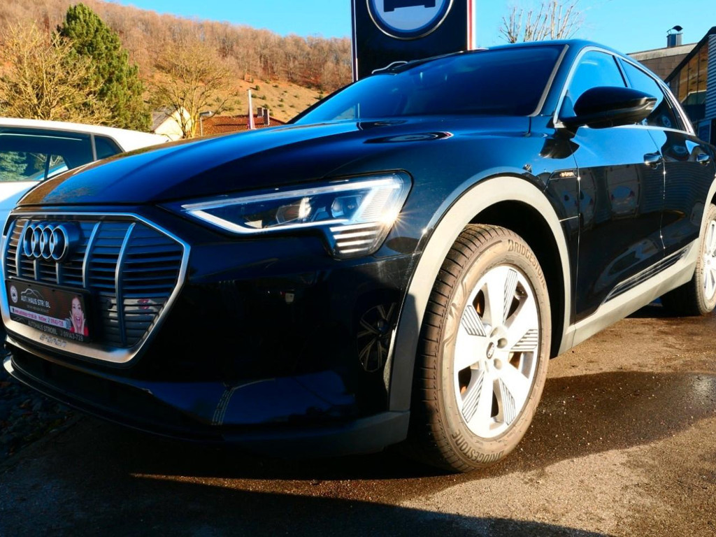 Audi e-tron