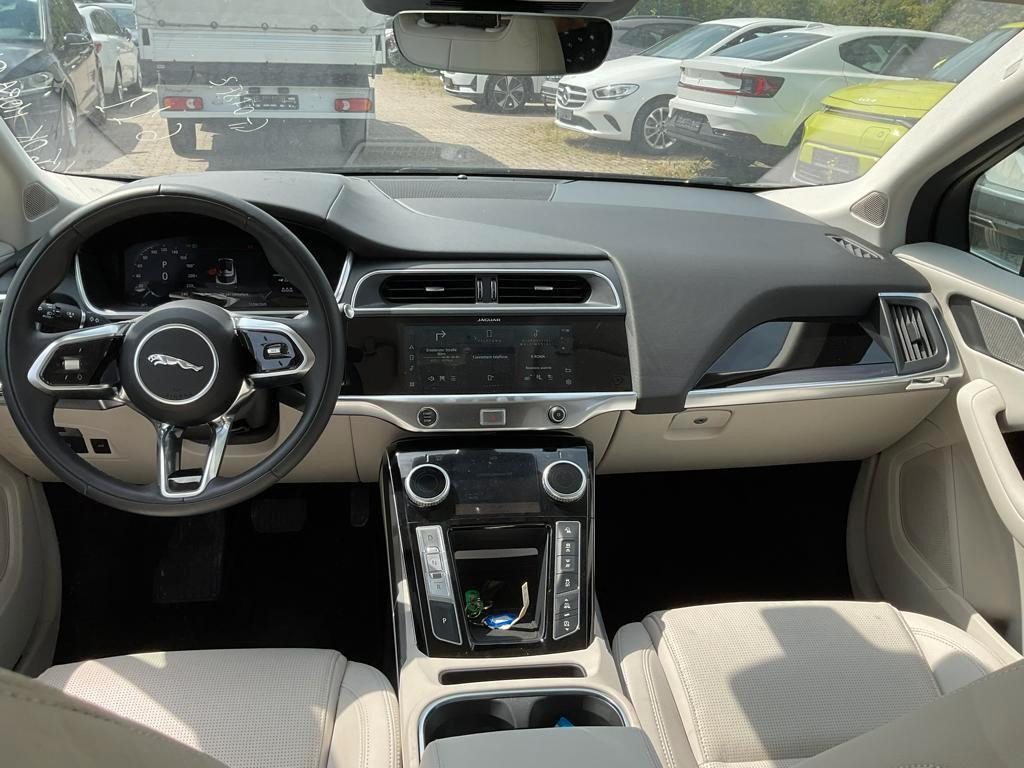 Jaguar I-Pace