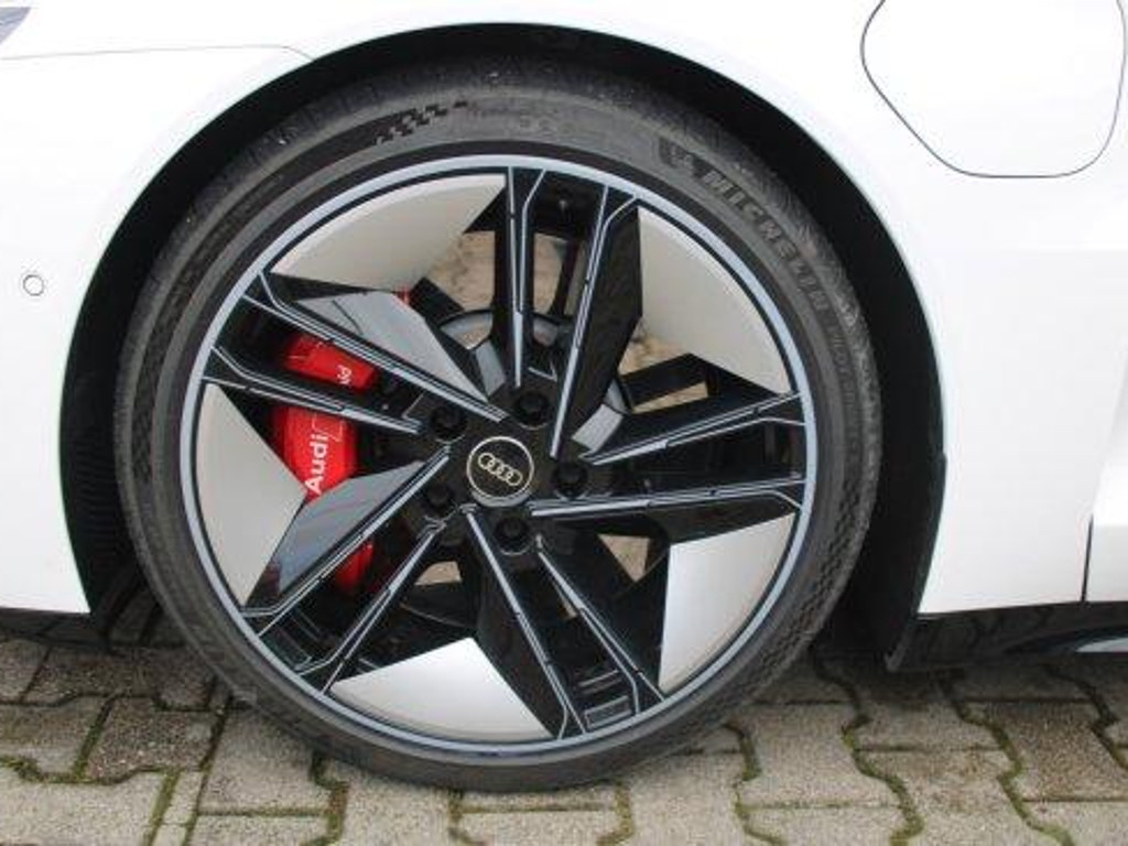 Audi RS e-tron GT