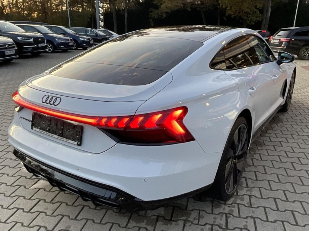 Audi e-tron GT