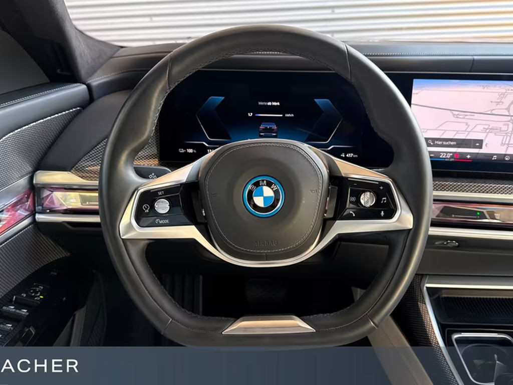 BMW i7