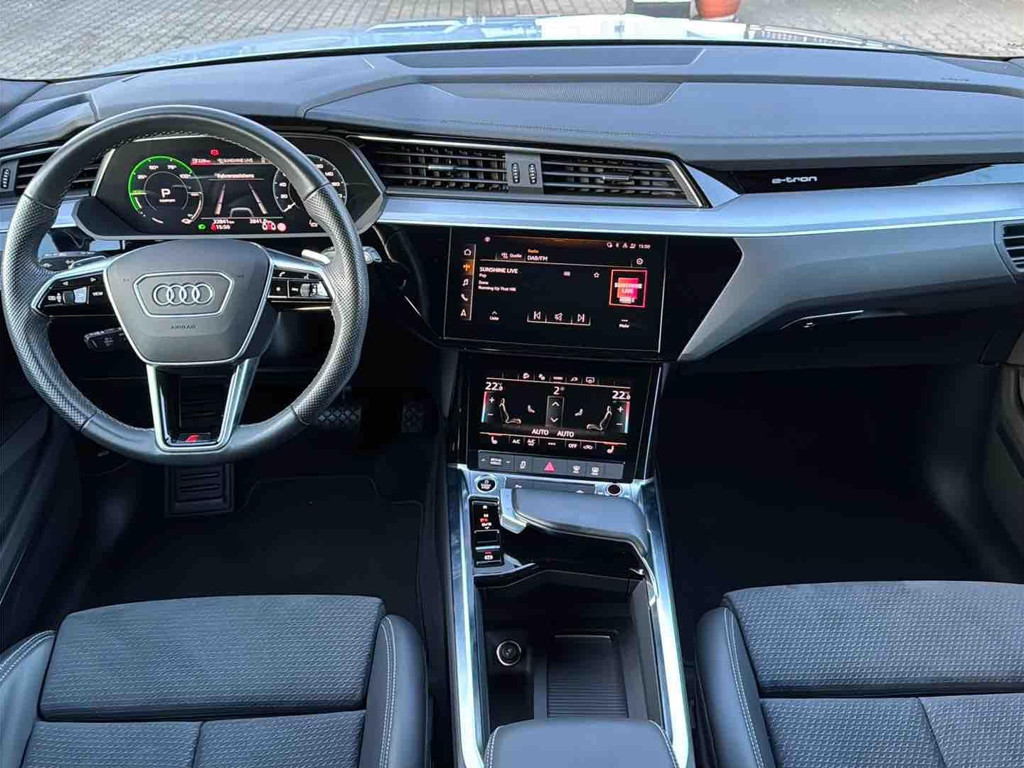 Audi e-tron