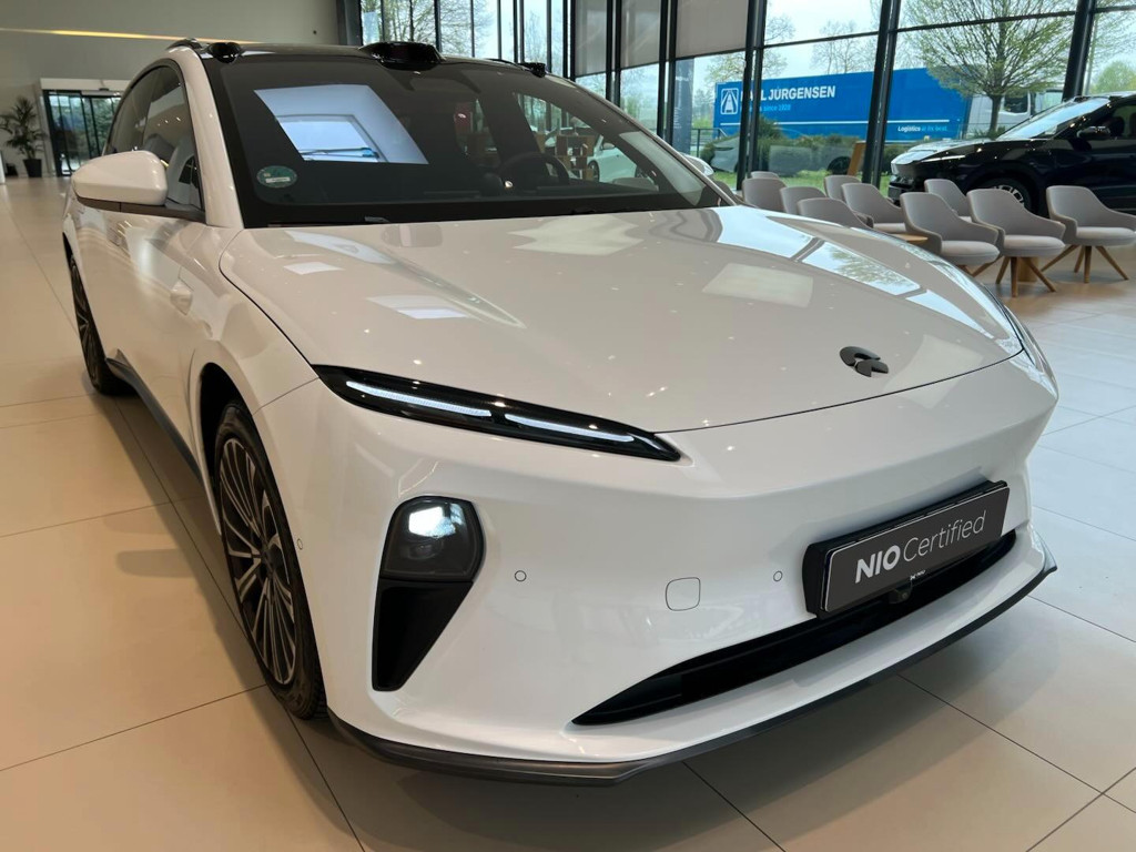 NIO ET5
