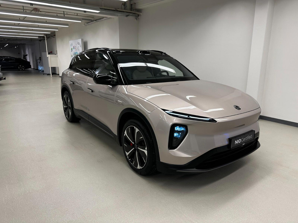 NIO EL6