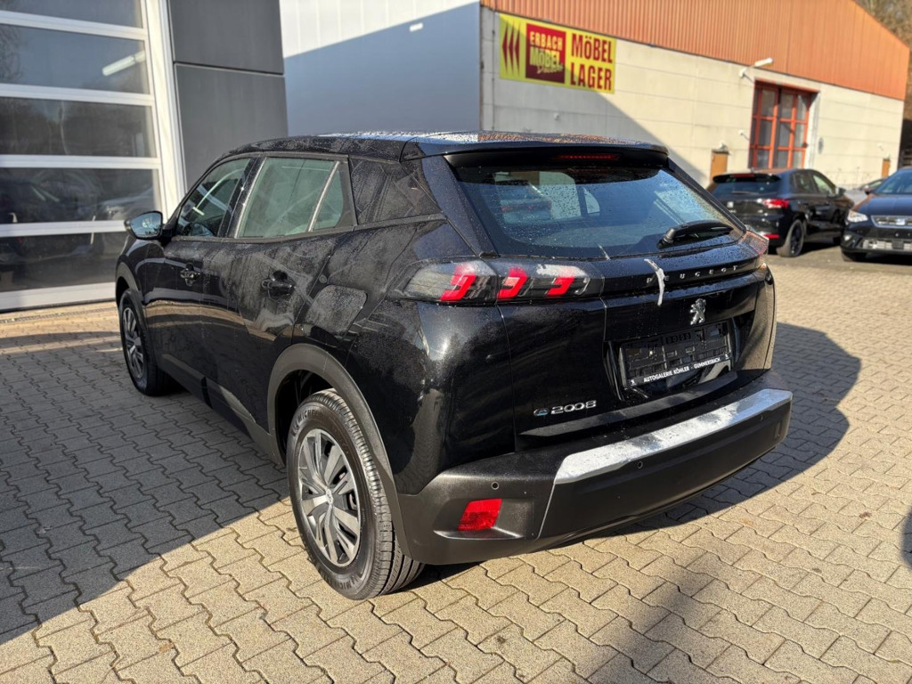Peugeot e-2008