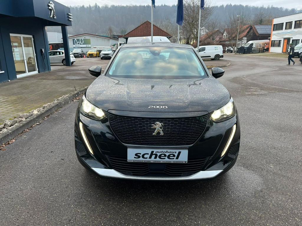 Peugeot e-2008