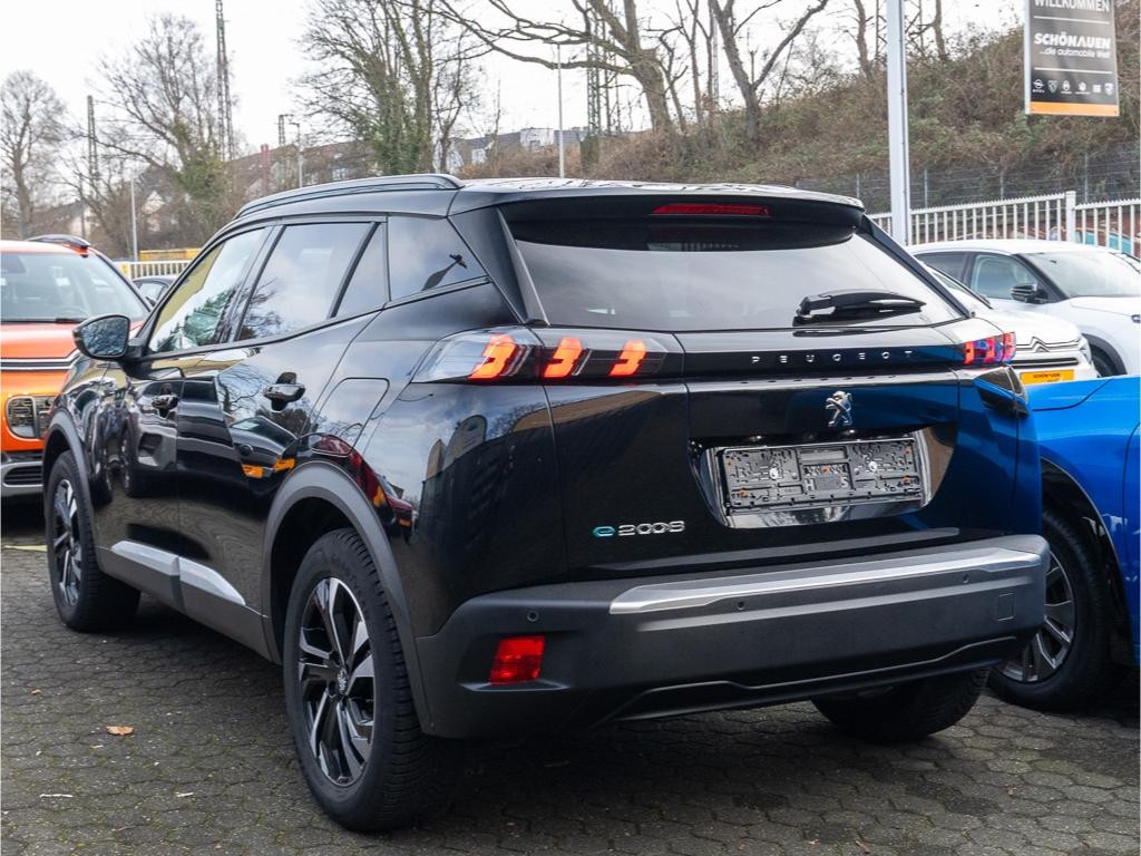 Peugeot e-2008