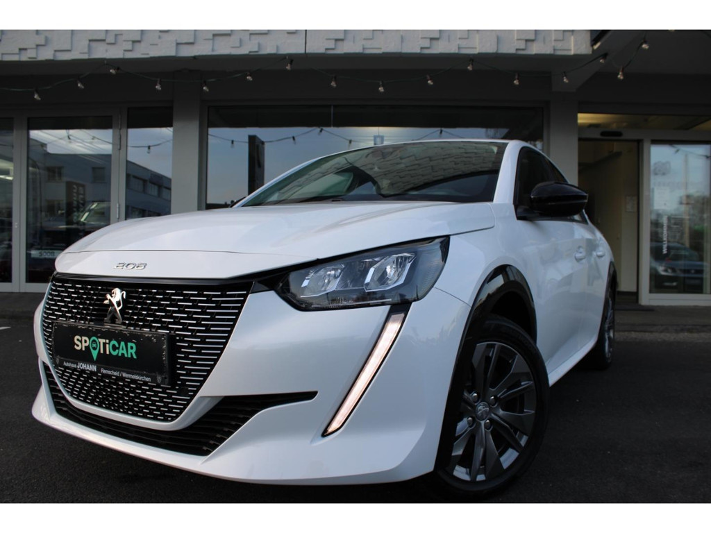 Peugeot e-208