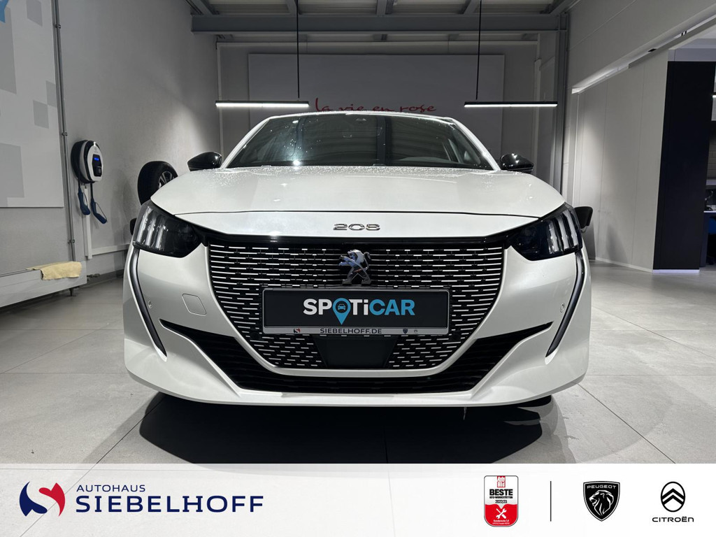 Peugeot e-208