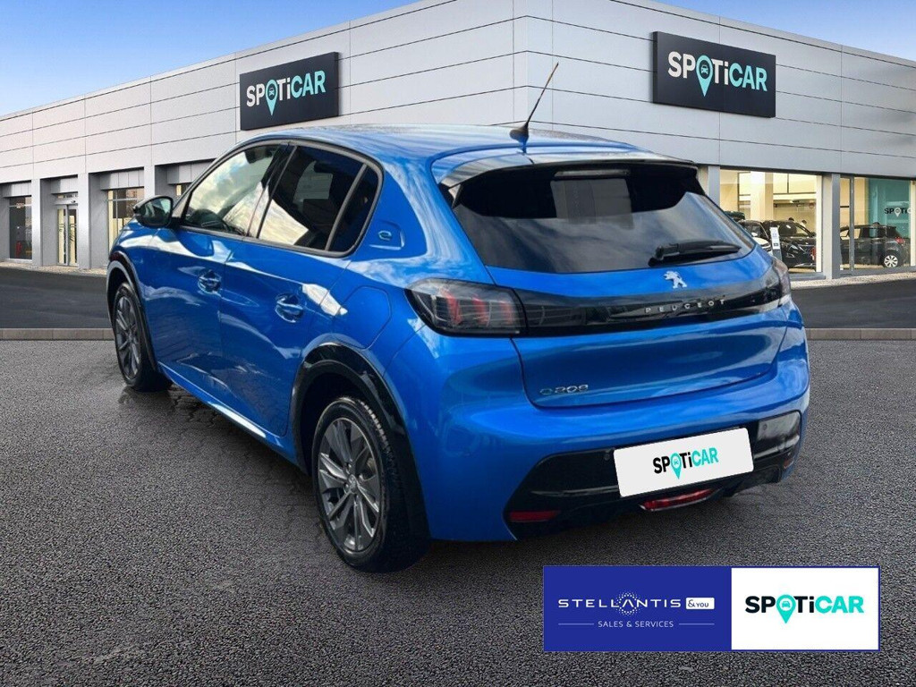 Peugeot e-208