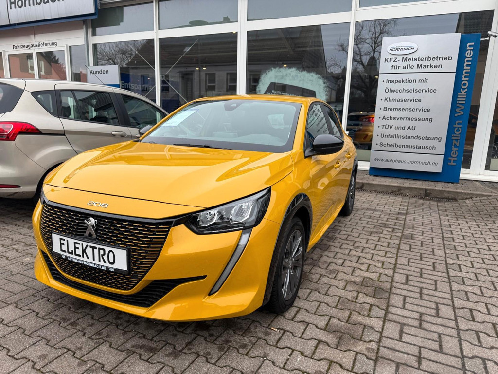 Peugeot e-208