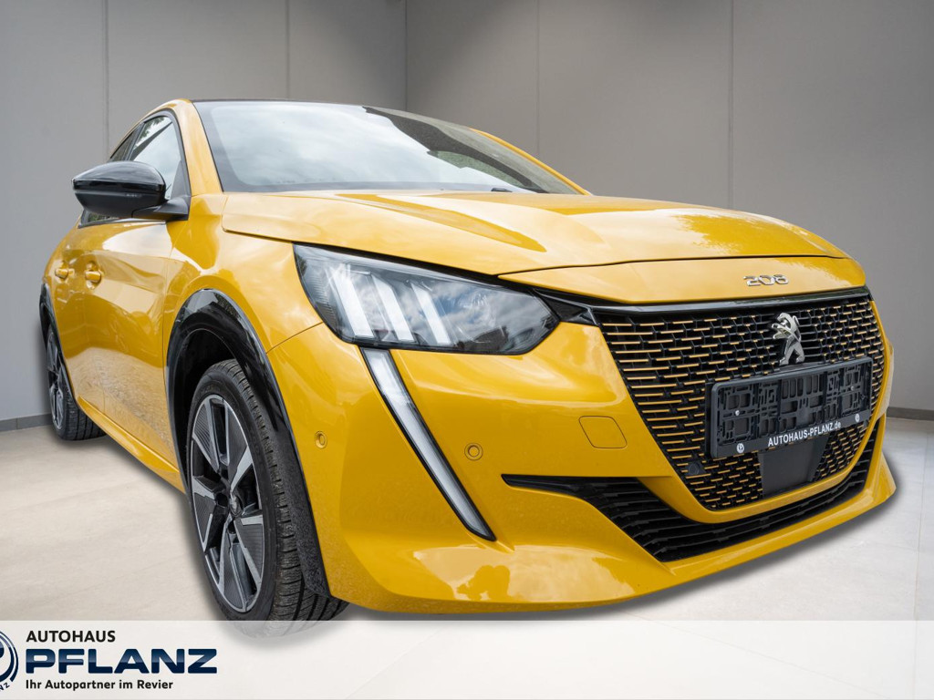 Peugeot e-208