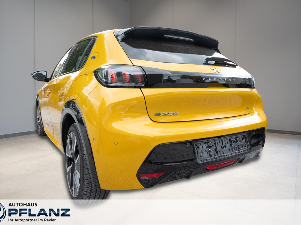 Peugeot e-208