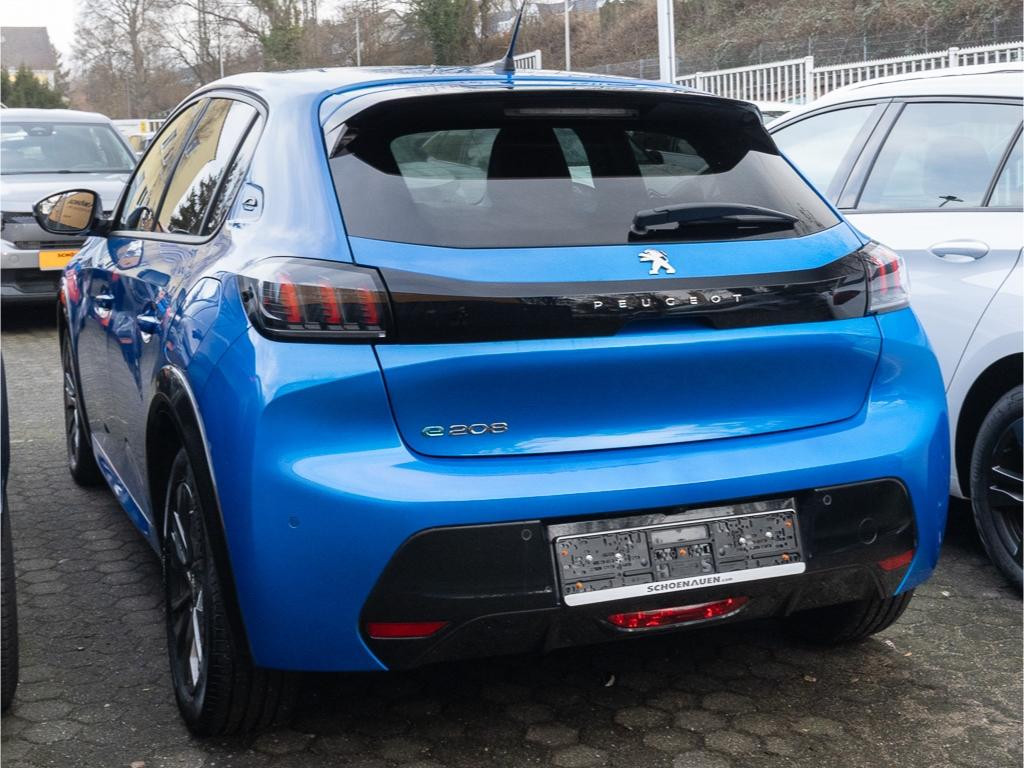 Peugeot e-208