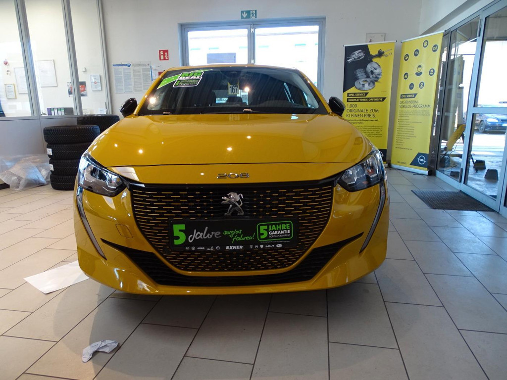 Peugeot e-208